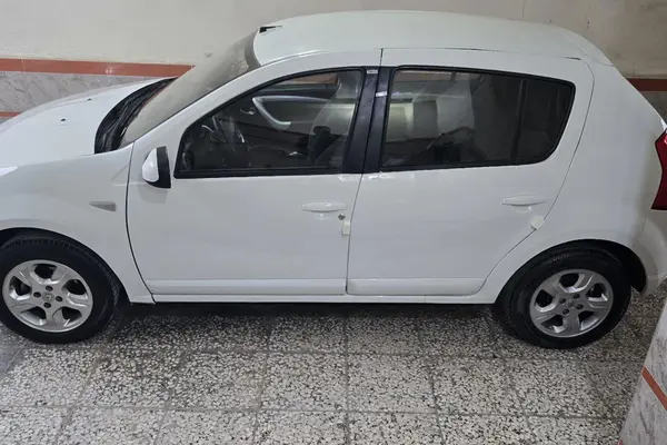 رنو، ساندرو