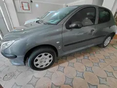 پژو، 206