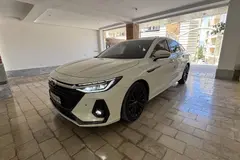 فونیکس، آریزو 8 (Z8)