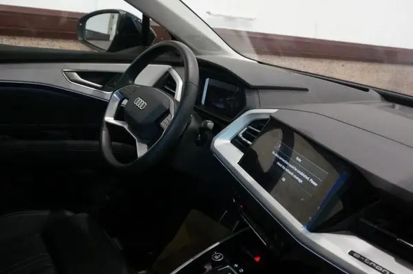 پیش فروش آئودی، Q4 e-tron