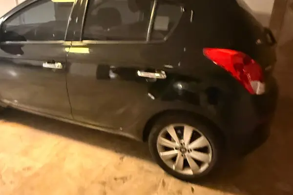 هیوندای  i20