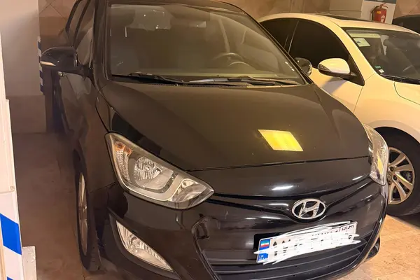هیوندای  i20