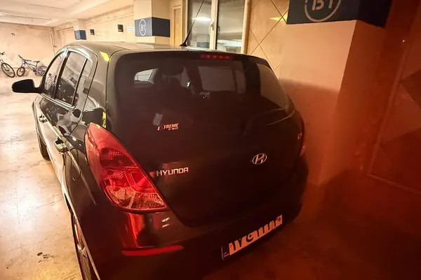 هیوندای  i20