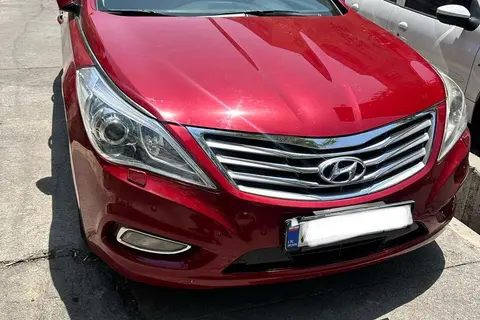 هیوندای، آزرا (گرنجور)