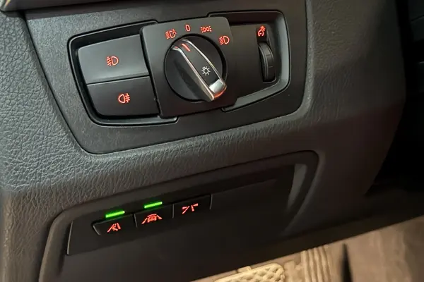 ب ام و، سری 3 سدان