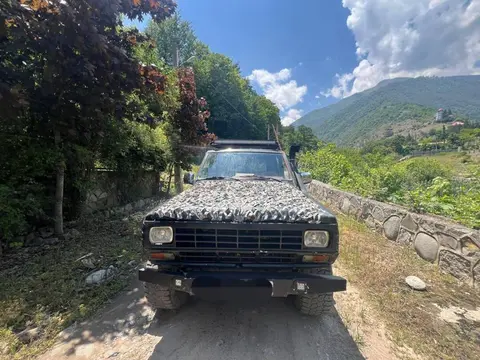 نیسان، پاترول چهار در