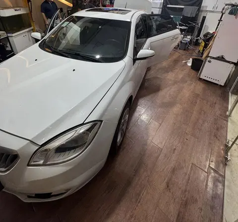 برلیانس، H330