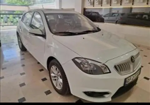 برلیانس، H330