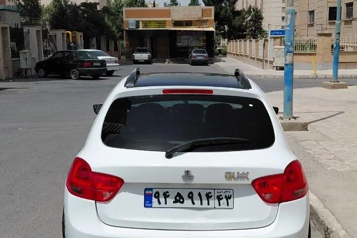 کوییک،  دنده ای R