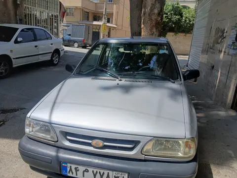 پراید، صندوق دار