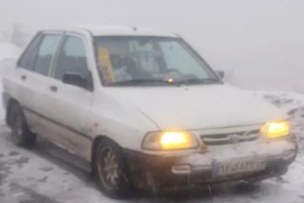 پراید، صندوق دار