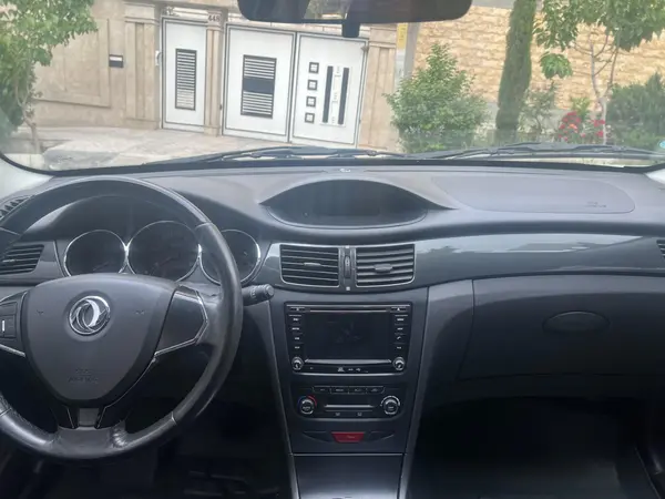 دانگ فنگ، H30 کراس