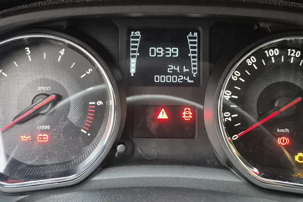 تارا، دنده ای V1 پلاس