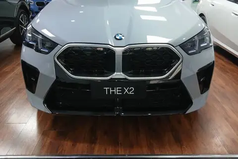ب ام و، X2