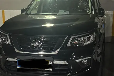 نیسان، ترا