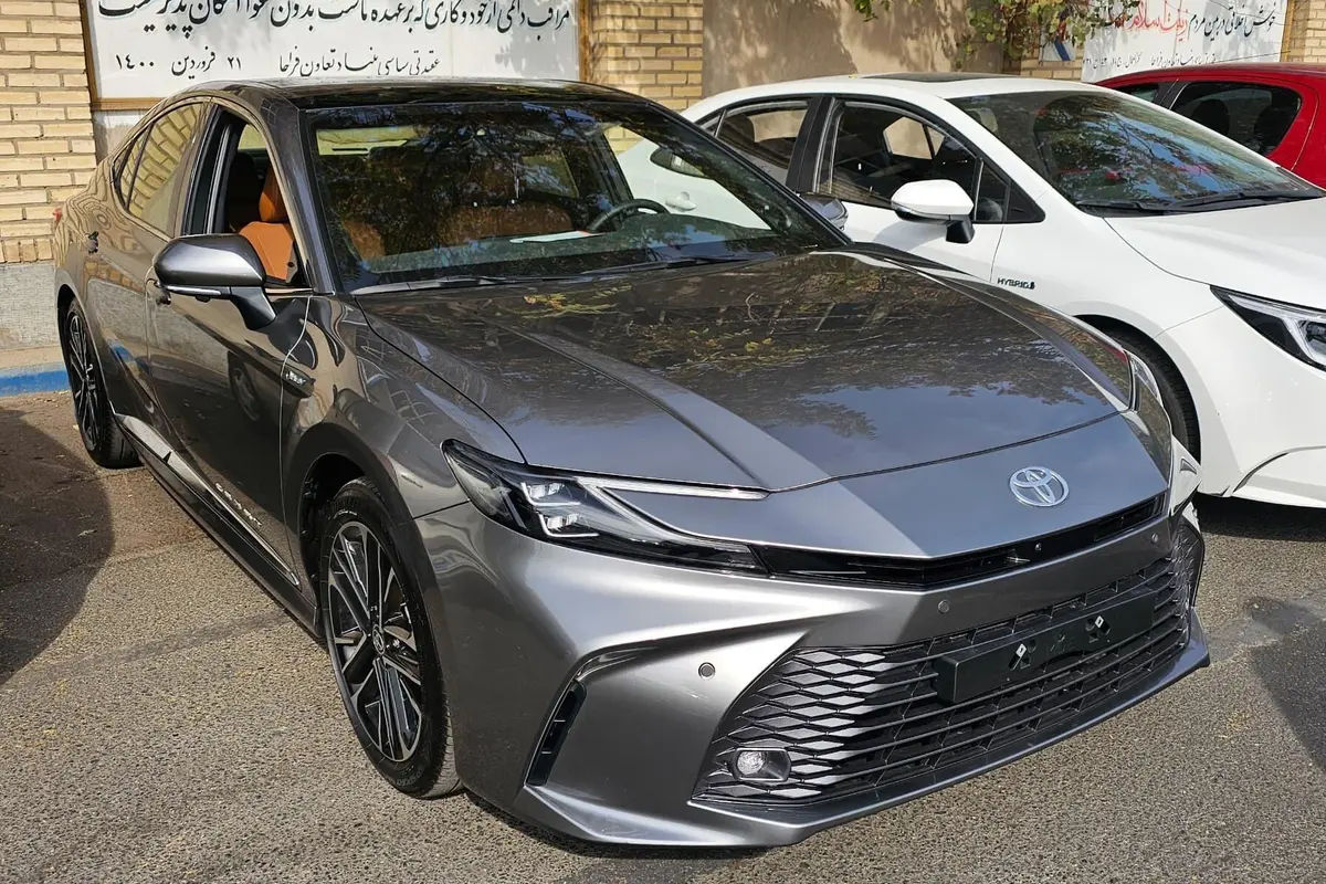تویوتا،  کمری هیبرید