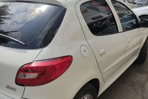 پژو، 207