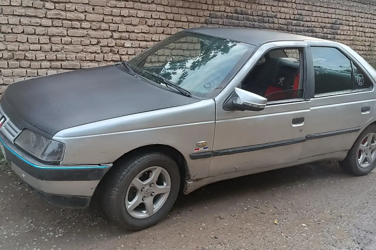 پژو،  405