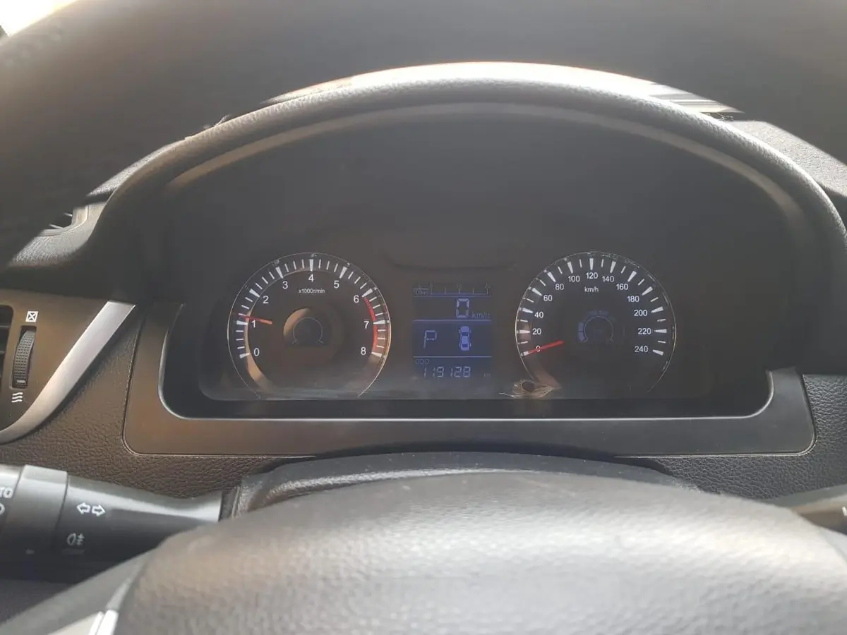 لیفان،  820