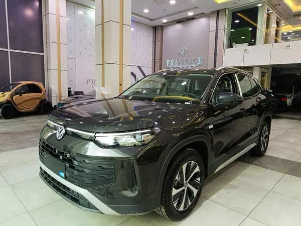 فولکس، تایرون L