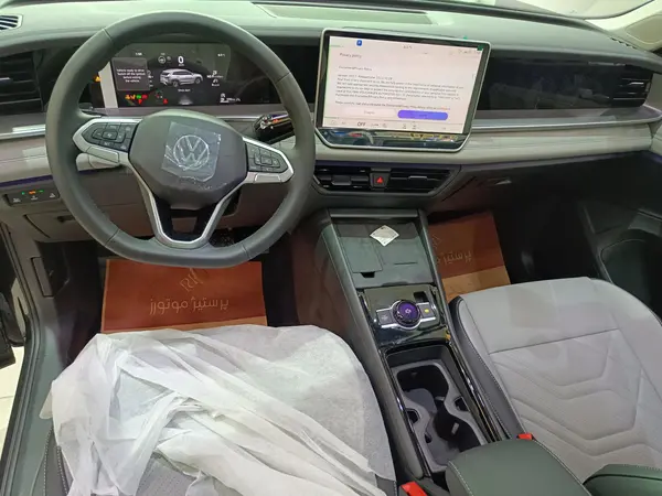 فولکس، تایرون L