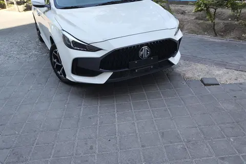 ام جی، 5