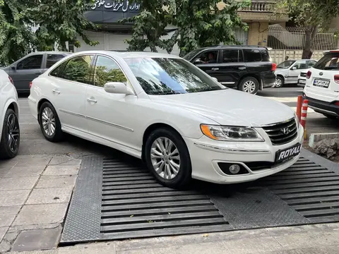 هیوندای، آزرا (گرنجور)