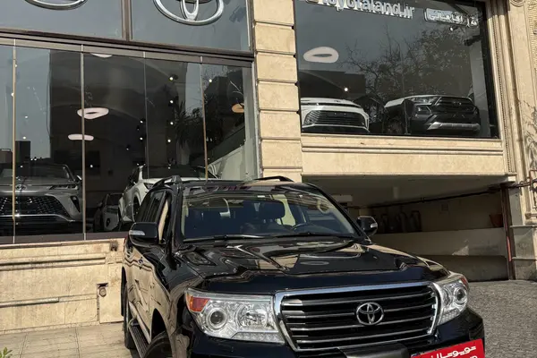 تویوتا، لندکروز چهار در