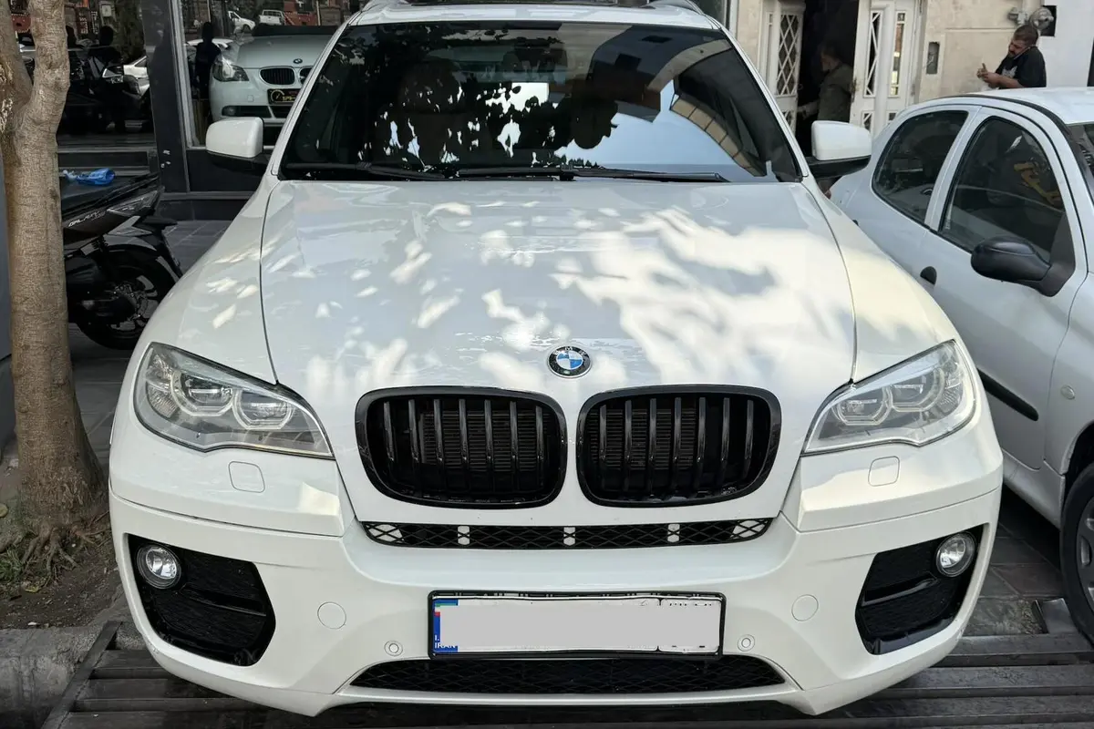 ب ام و،  X5