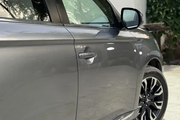 میتسوبیشی  اوتلندر PHEV