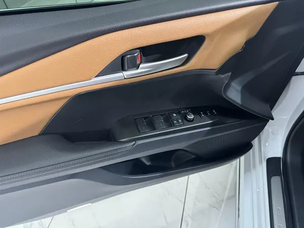 تویوتا، کمری هیبرید