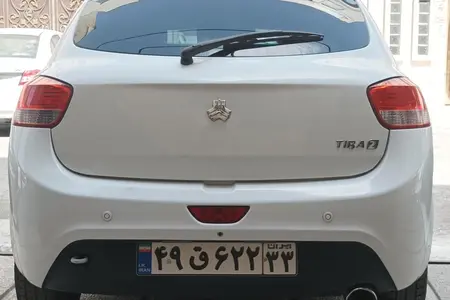 تیبا، هاچ بک