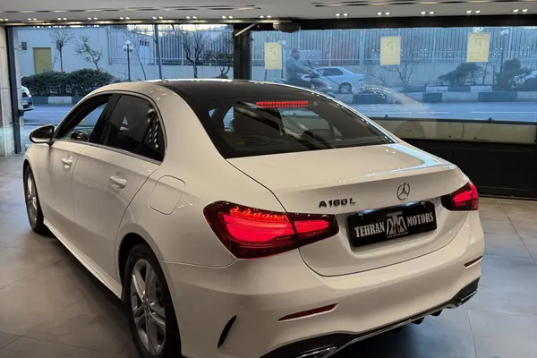 بنز، کلاس A سدان