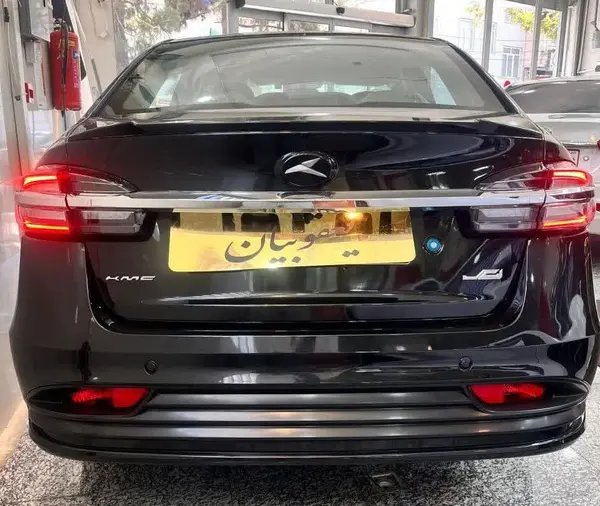 کی ام سی، ایگل