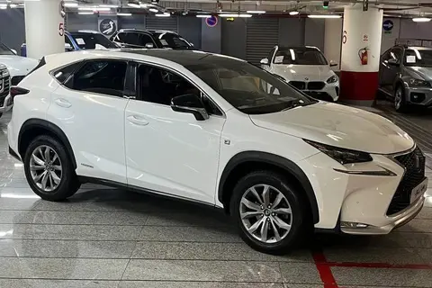 لکسوس، NX