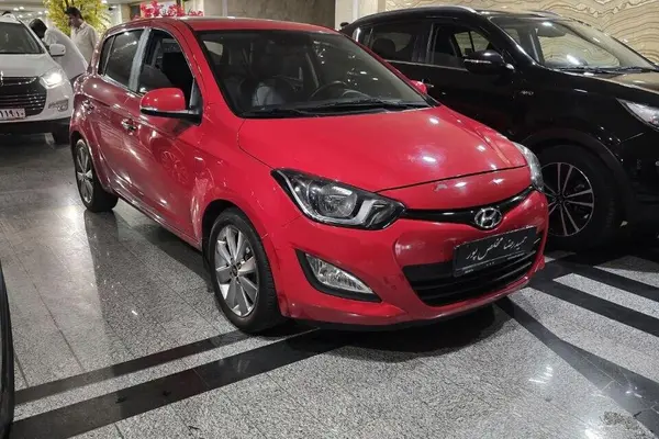 هیوندای  i20