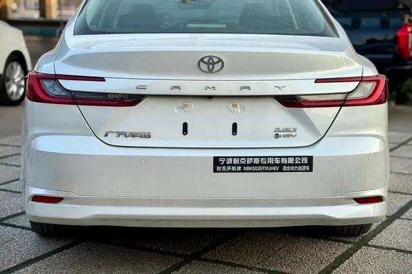 تویوتا، کمری هیبرید