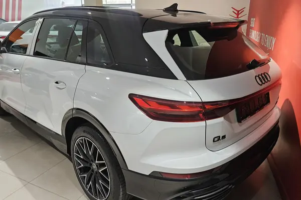 آئودی، Q5 e-tron