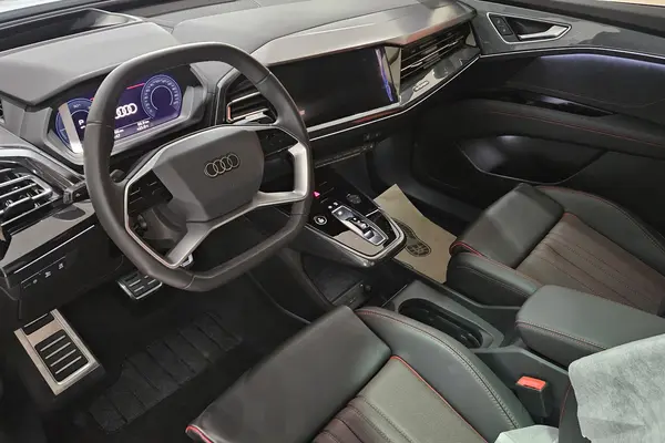 آئودی، Q5 e-tron