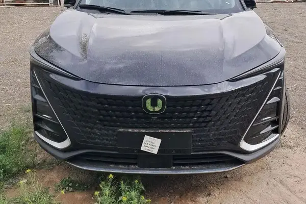 چانگان  UNI-T