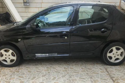 پژو، 207