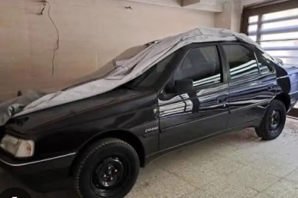 پژو،  405