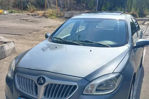 برلیانس، H330