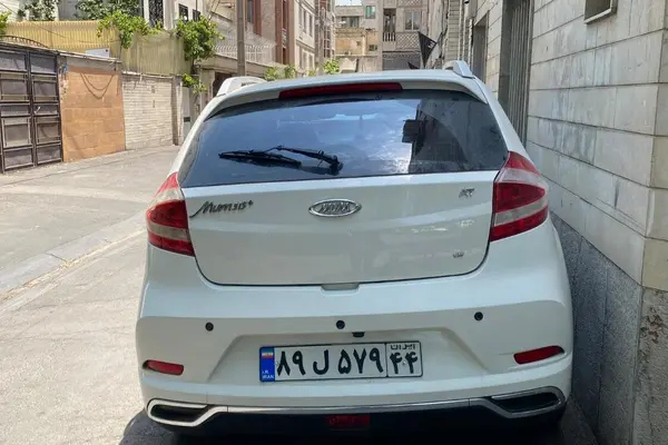 ام وی ام  315هاچ بک