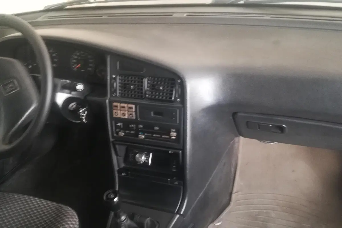 پژو،  405