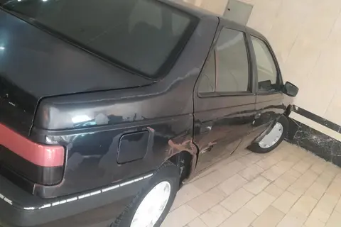 پژو، 405