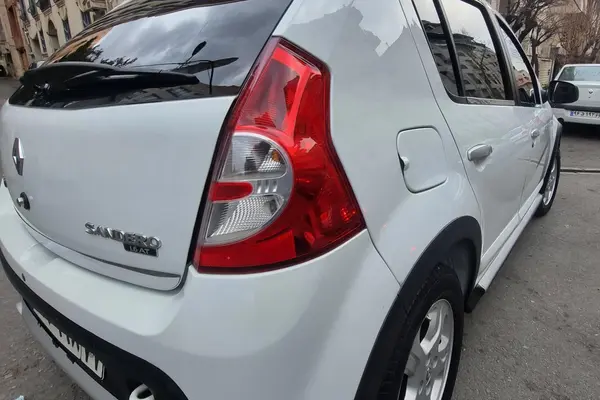 رنو، ساندرو