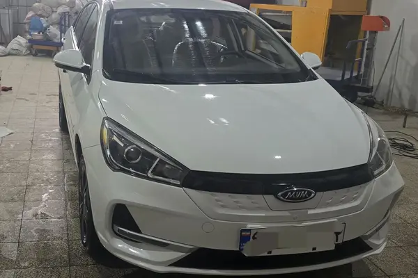 ام وی ام، آریزو 5ev