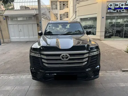 تویوتا لندکروز چهار در