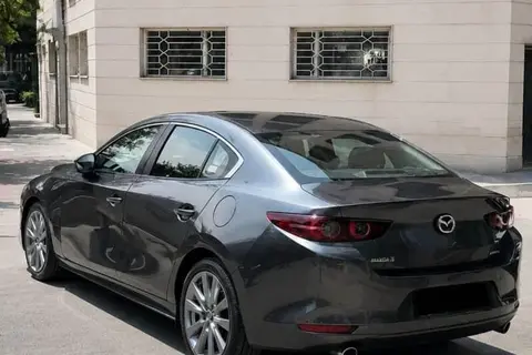 مزدا، 3 وارداتی